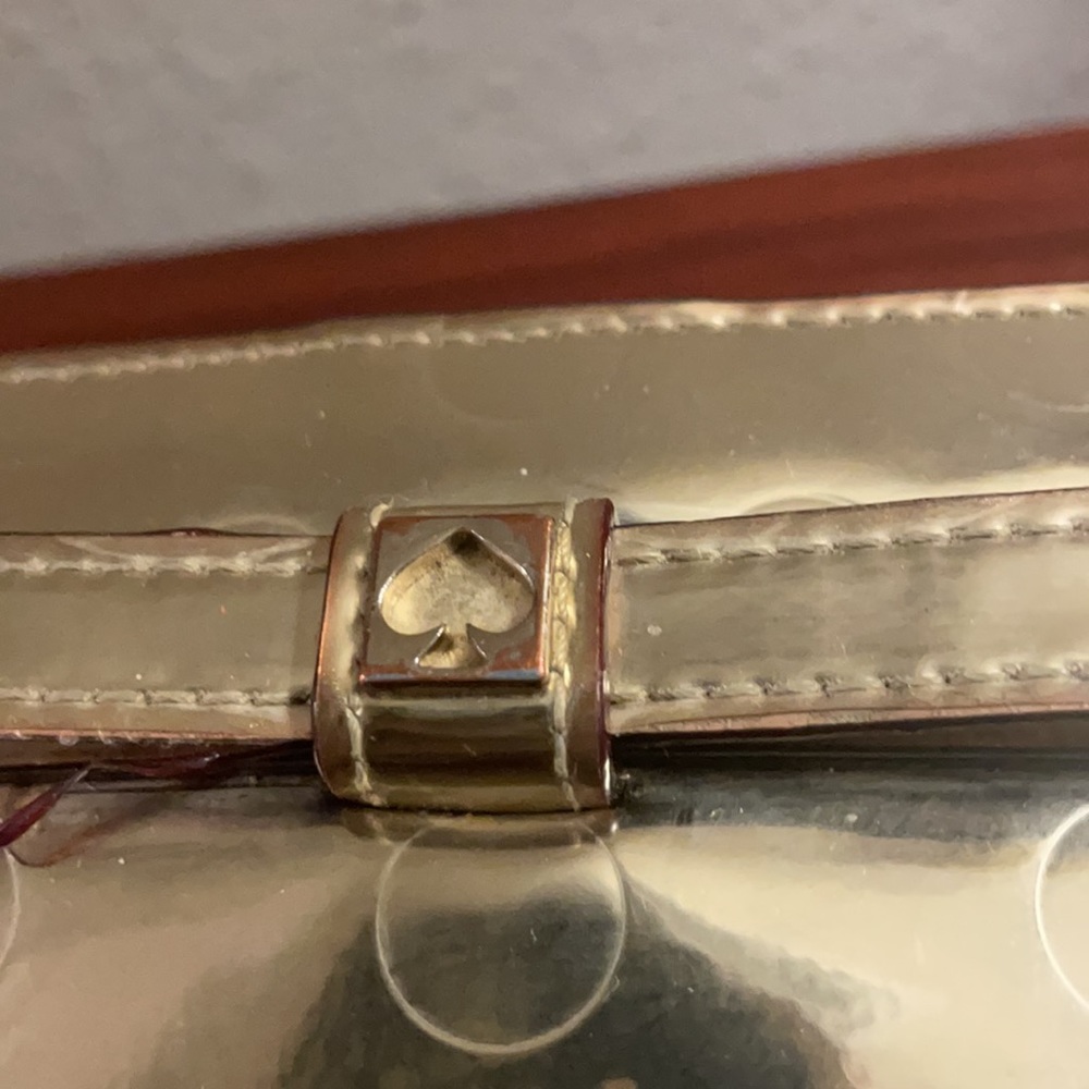 Kate Spade gold wallet - Picture 2 of 9